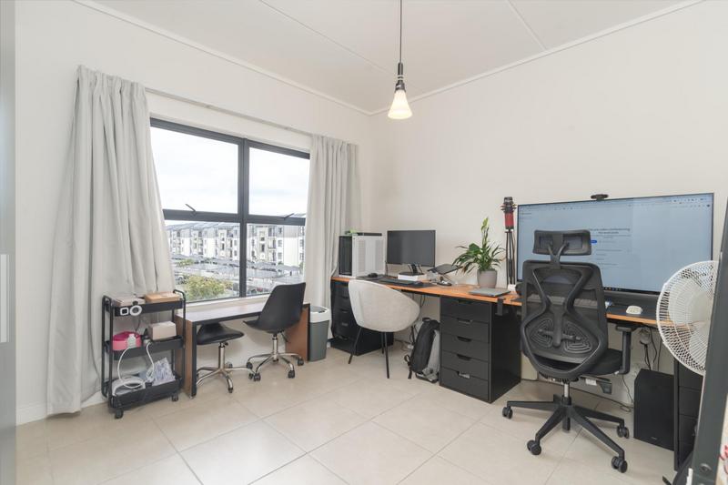 2 Bedroom Property for Sale in The Huntsman Western Cape